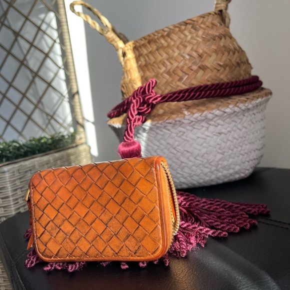 ⭐️ Bottega Veneta ~Intreciatto Leather Card Holder 🍊 - Picture 7 of 7
